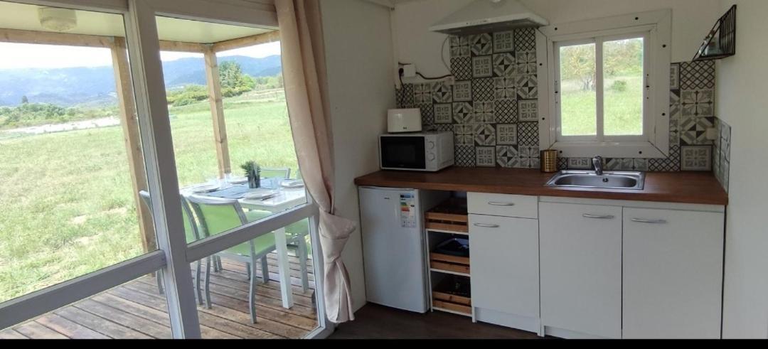 Bungalow Au Pied Du Luberon Saint-Martin-de-la-Brasque Dış mekan fotoğraf